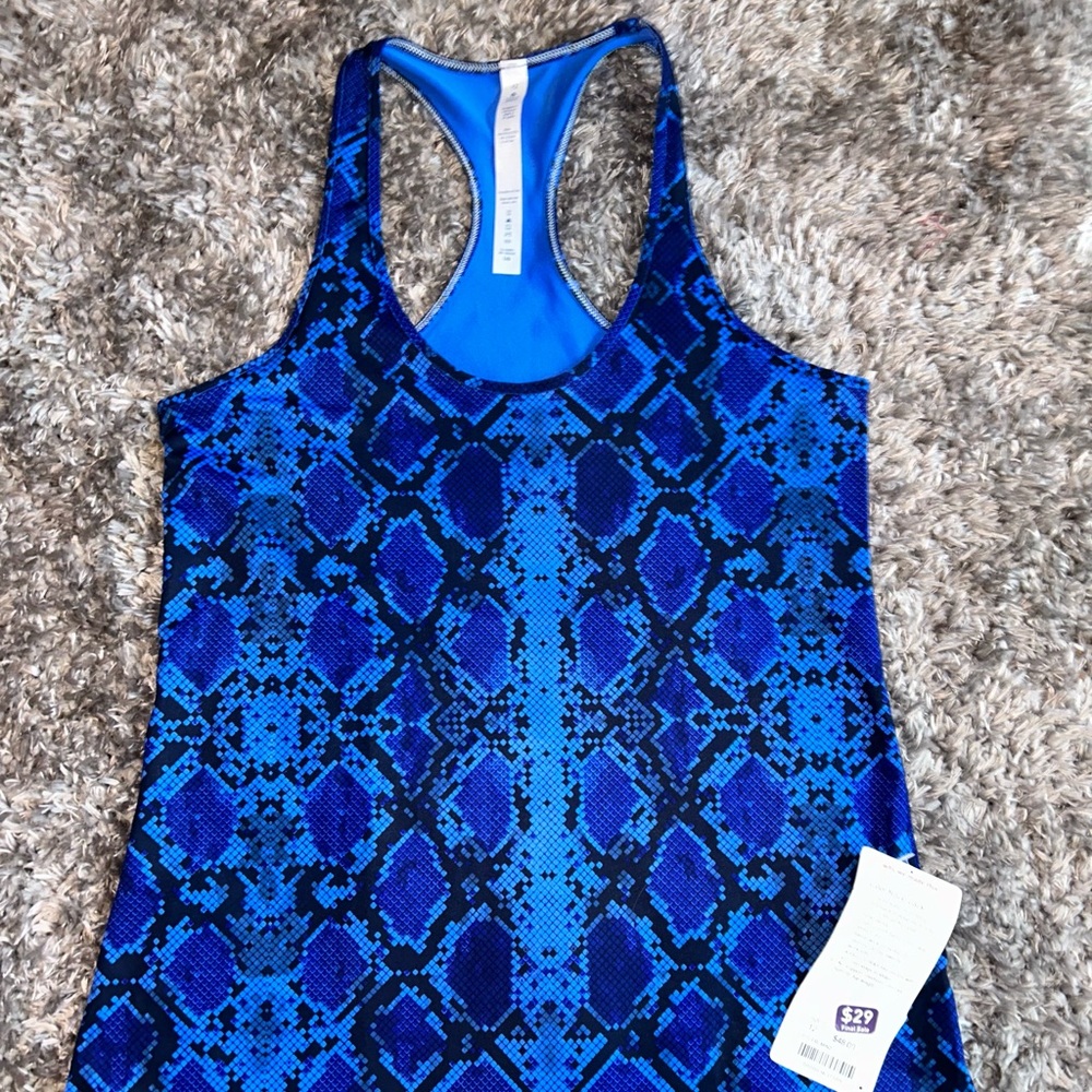 Lululemon size 12 tank
